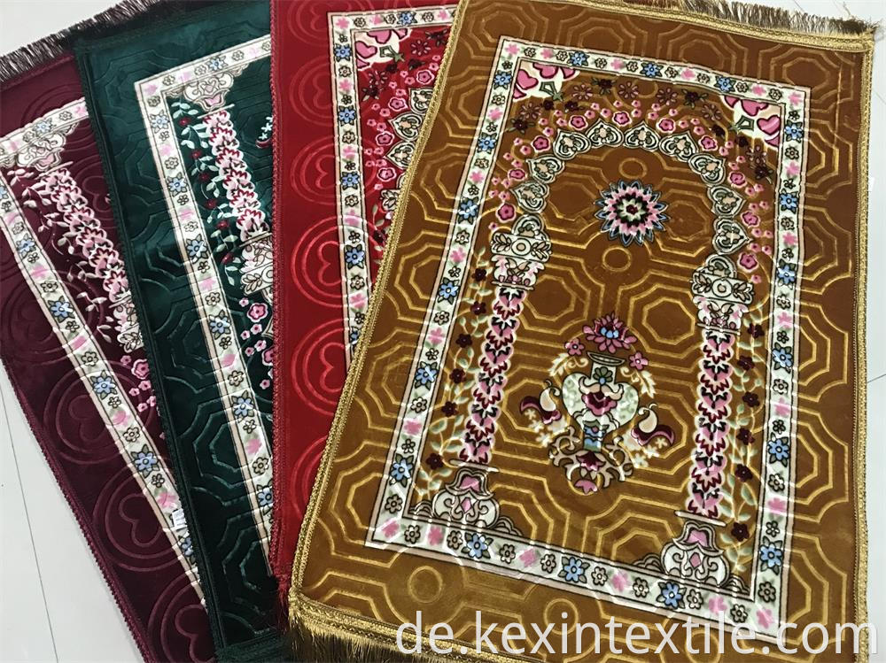 raschel flush prayer rug 